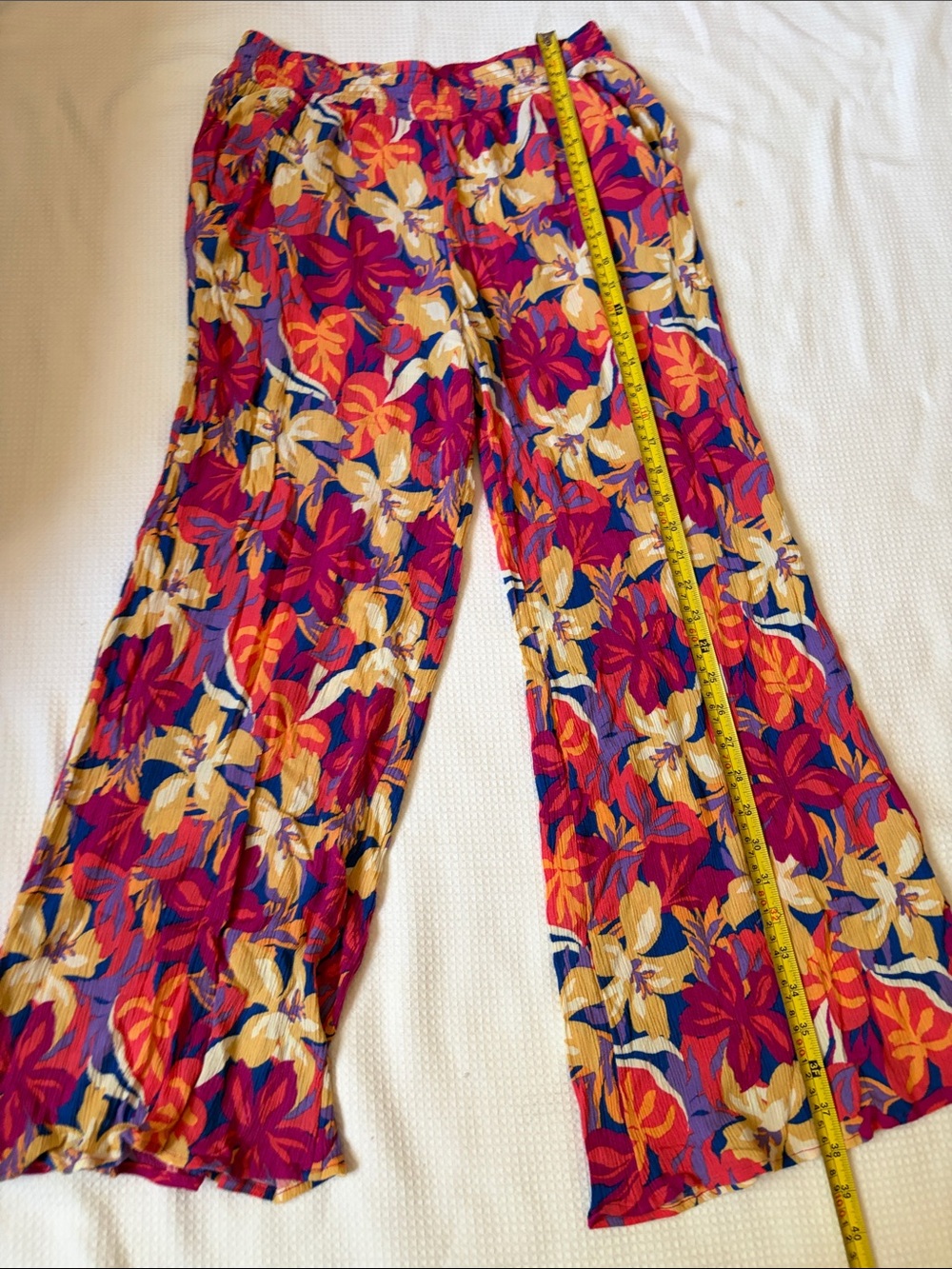 Rip Curl Colorful Floral pants in Fuchsia, Yellow & Blue size L - Picture 8 of 9